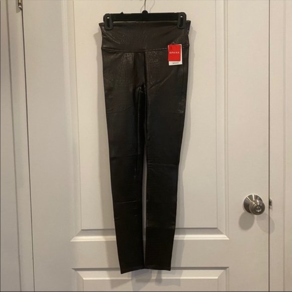 Spanx Faux Leather Croc Leggings in Color Shine - Picture 5 of 6